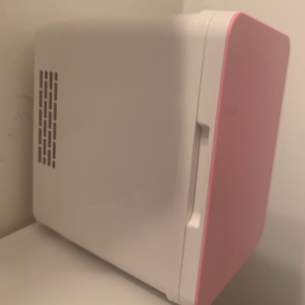 SKINCARE FRIDGE